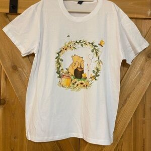 Vintage-Style Winnie the Pooh Graphic T-Shirt–White Disney Inspired Size Large